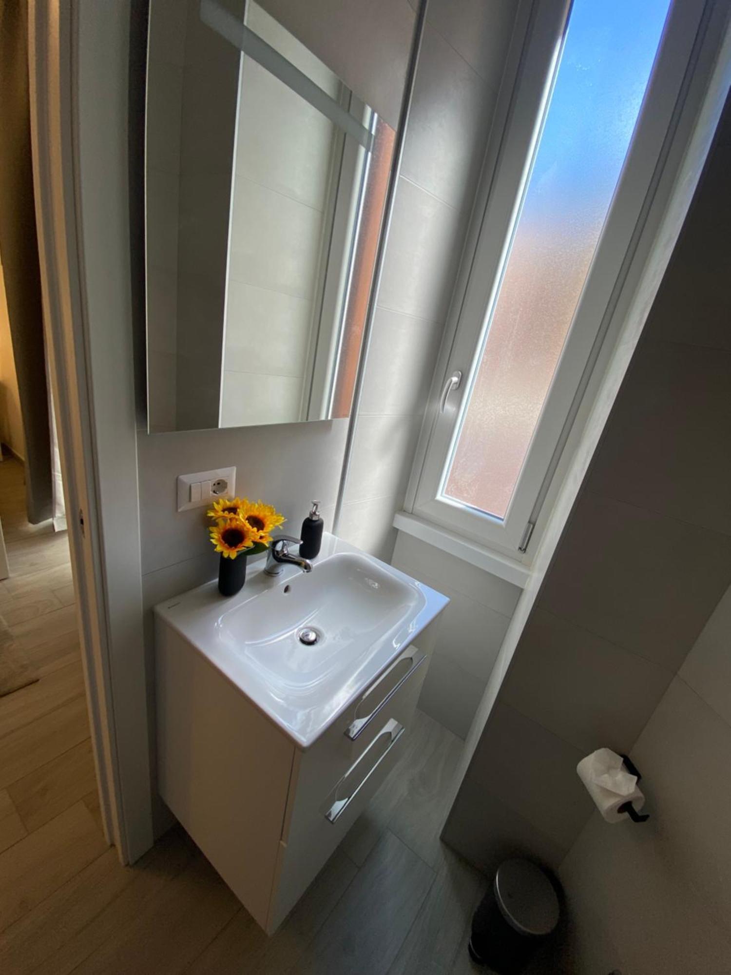 Roma Guesthouse Affittacamere Centro Citta' Softrooms-Metro' A 1 Metro *