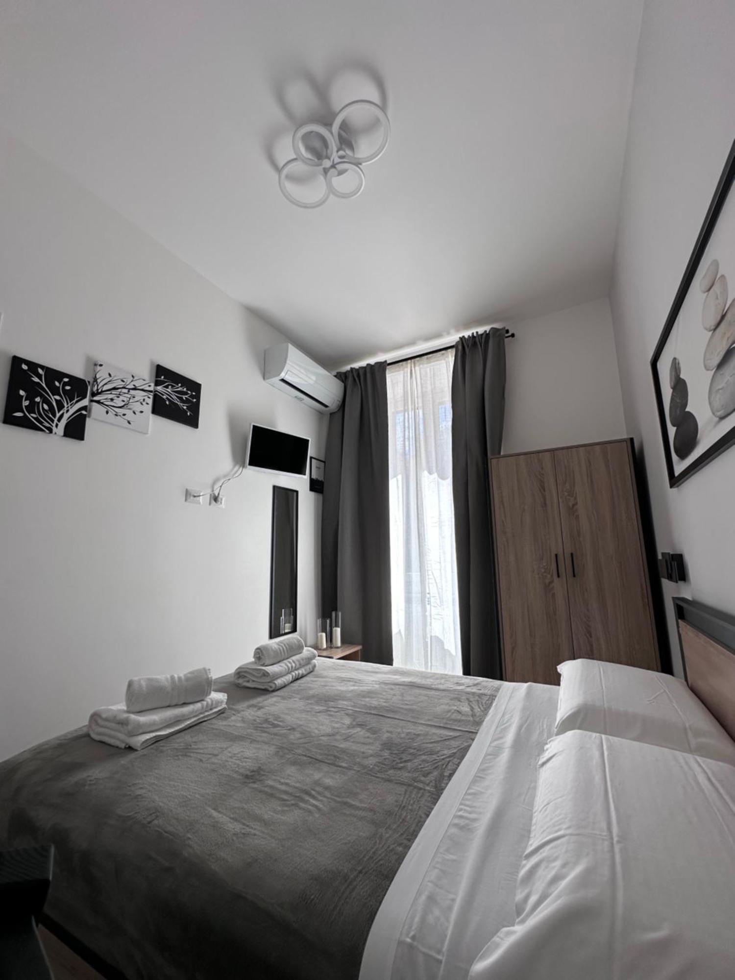 Gasthof Roma Guesthouse Affittacamere Centro Citta' Softrooms-Metro' A 1 Metro