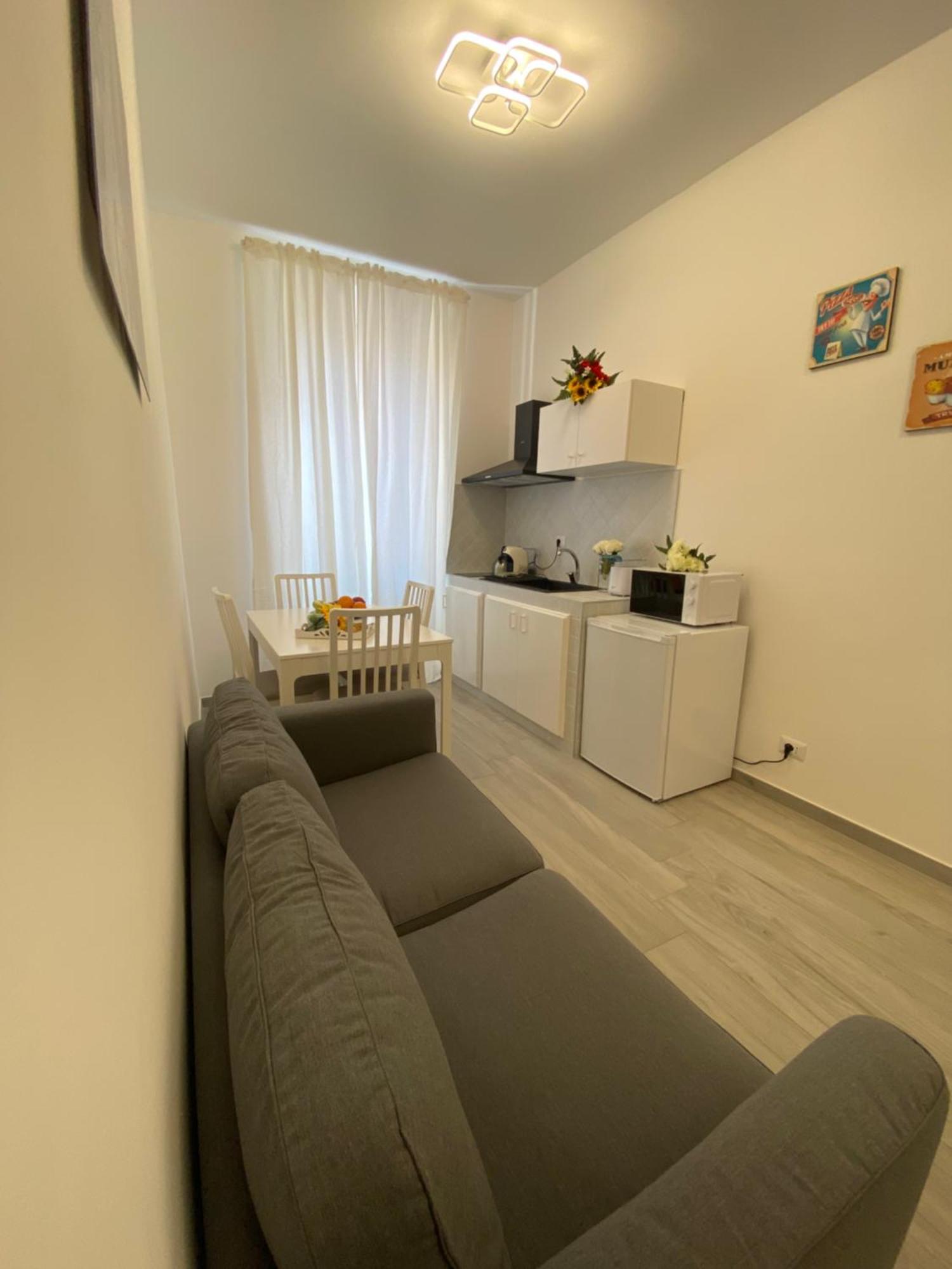 Roma Guesthouse Affittacamere Centro Citta' Softrooms-Metro' A 1 Metro * Rom