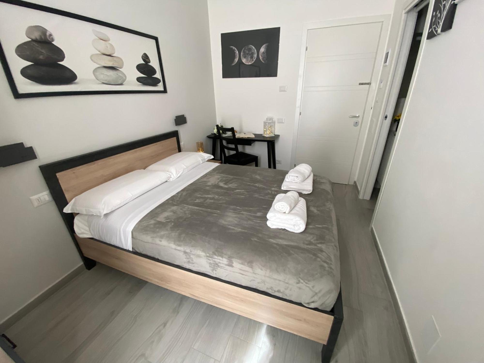 Roma Guesthouse Affittacamere Centro Citta' Softrooms-Metro' A 1 Metro Gasthof *