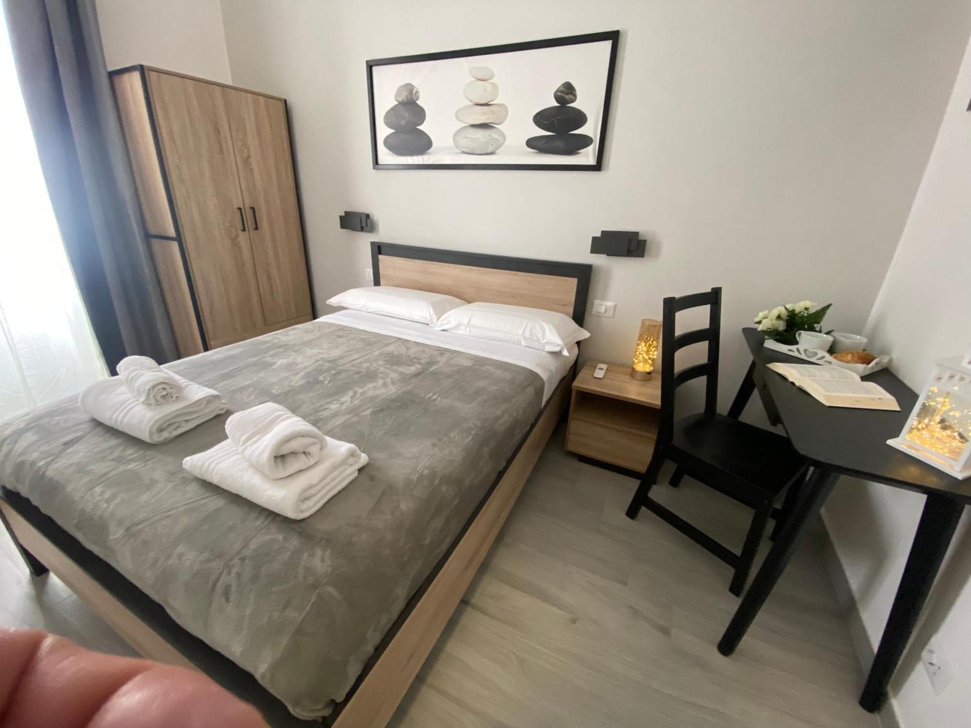 Gasthof Roma Guesthouse Affittacamere Centro Citta' Softrooms-Metro' A 1 Metro