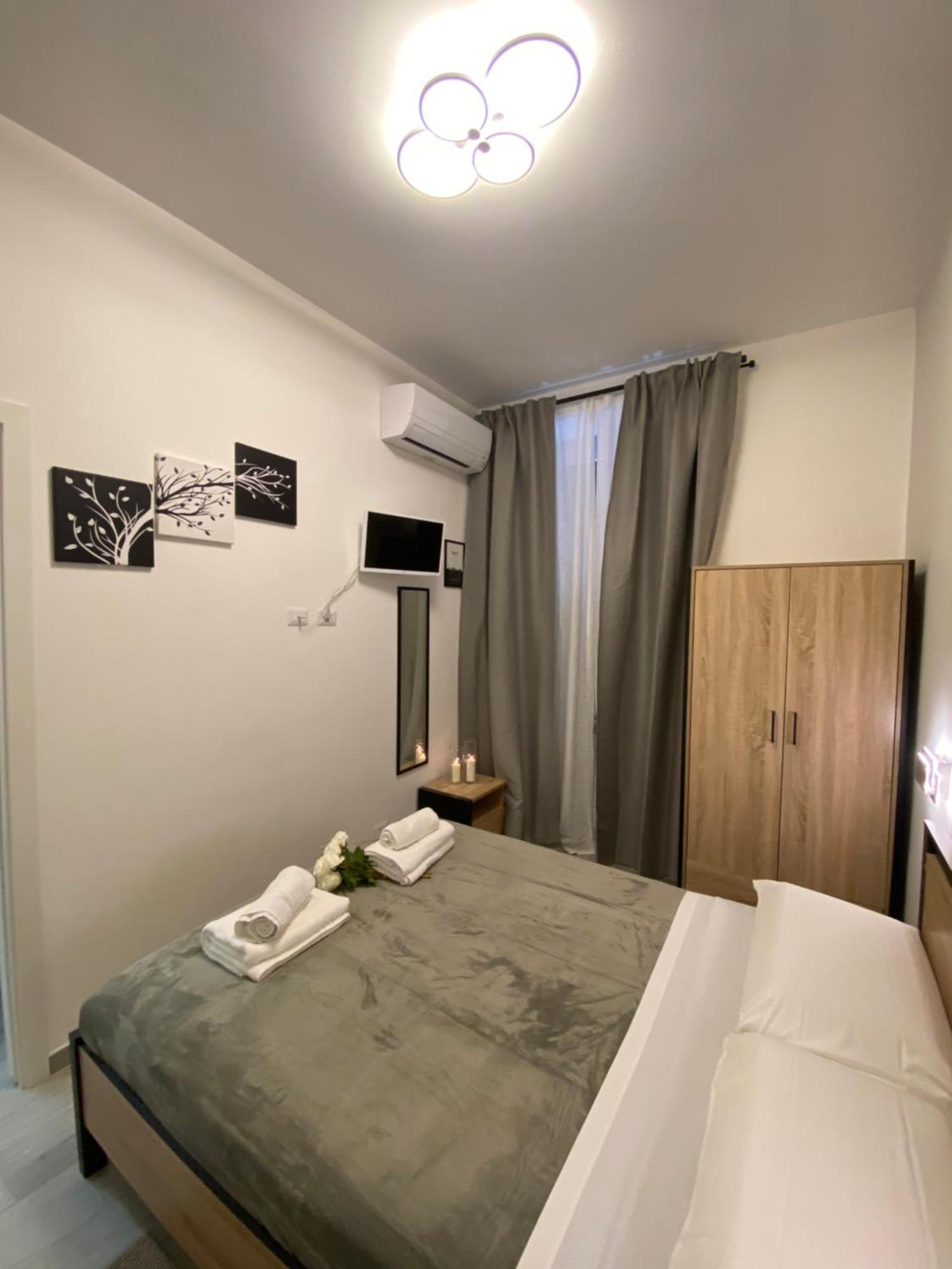 Gasthof Roma Guesthouse Affittacamere Centro Citta' Softrooms-Metro' A 1 Metro *