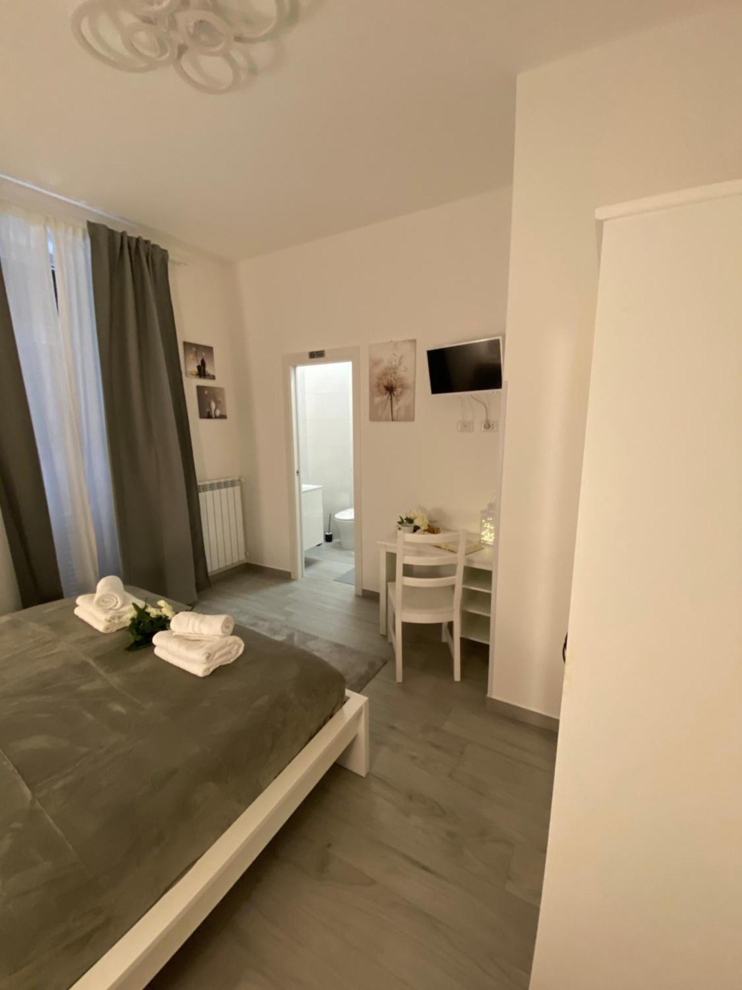 Gasthof Roma Guesthouse Affittacamere Centro Citta' Softrooms-Metro' A 1 Metro *