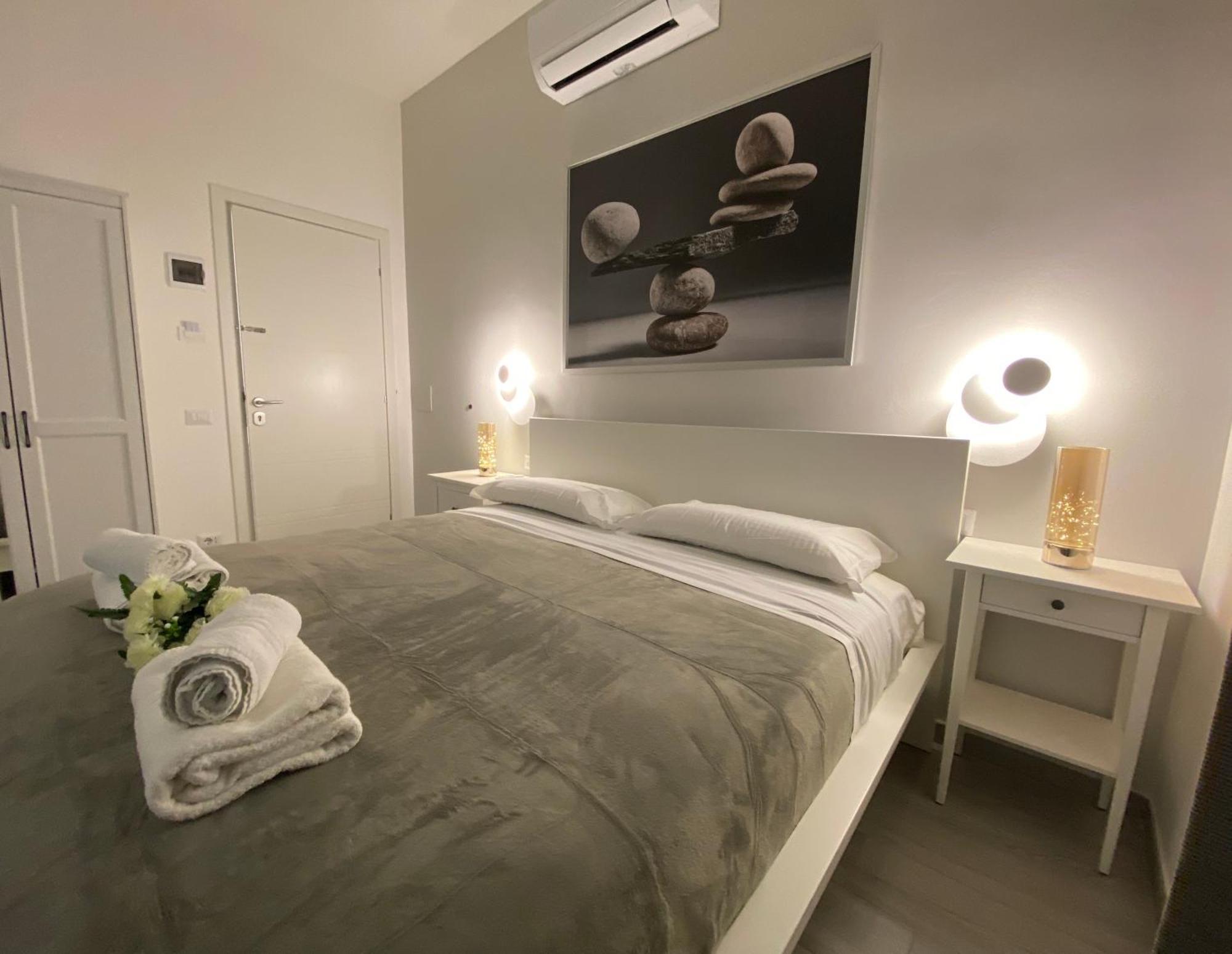 Roma Guesthouse Affittacamere Centro Citta' Softrooms-Metro' A 1 Metro *