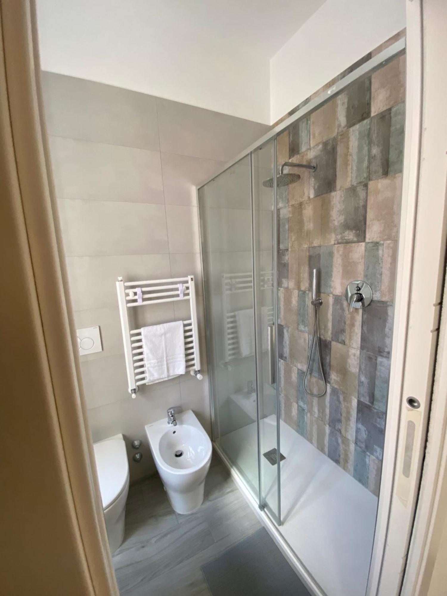 Gasthof Roma Guesthouse Affittacamere Centro Citta' Softrooms-Metro' A 1 Metro
