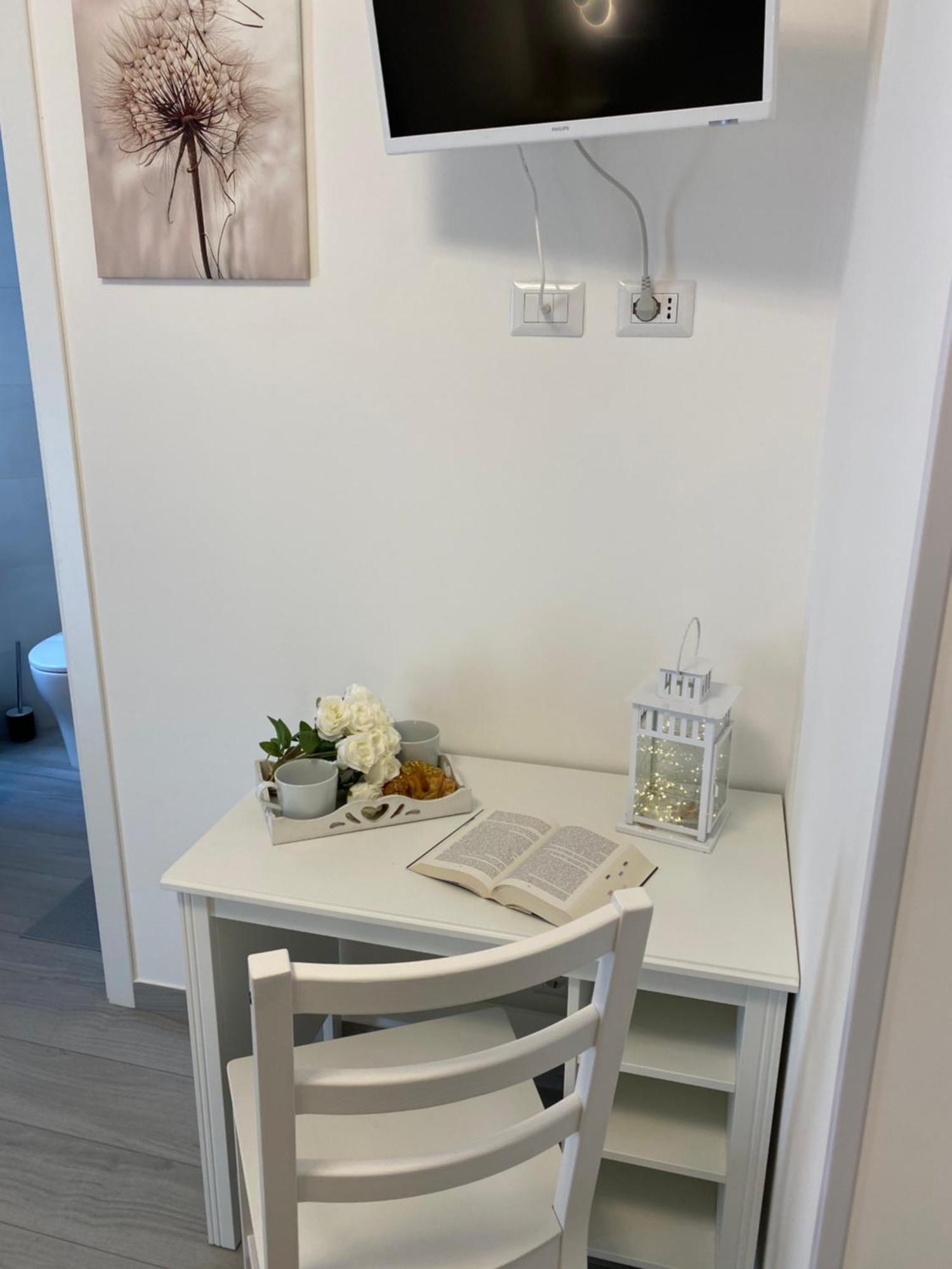 Gasthof Roma Guesthouse Affittacamere Centro Citta' Softrooms-Metro' A 1 Metro