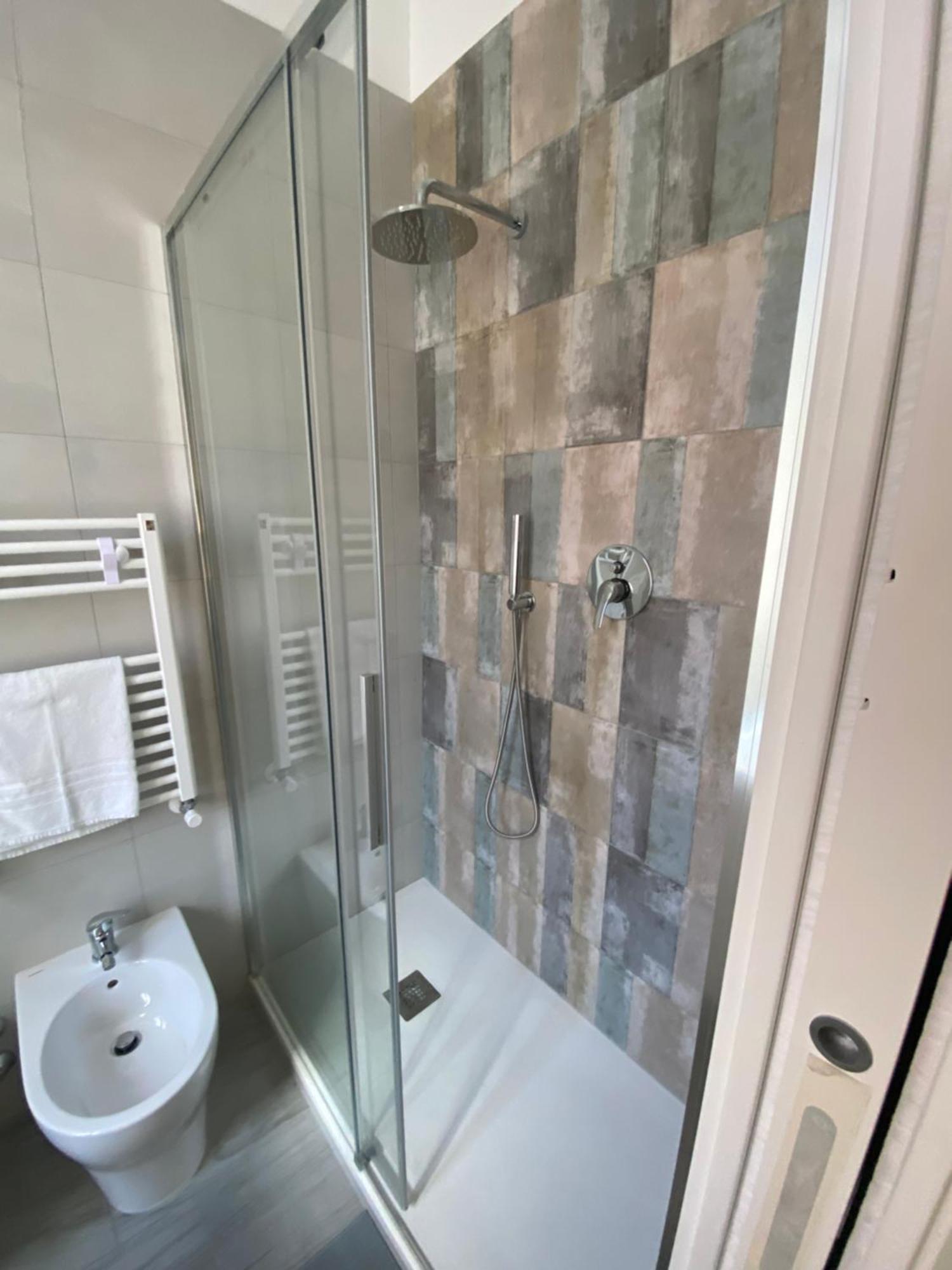 Gasthof Roma Guesthouse Affittacamere Centro Citta' Softrooms-Metro' A 1 Metro Rom
