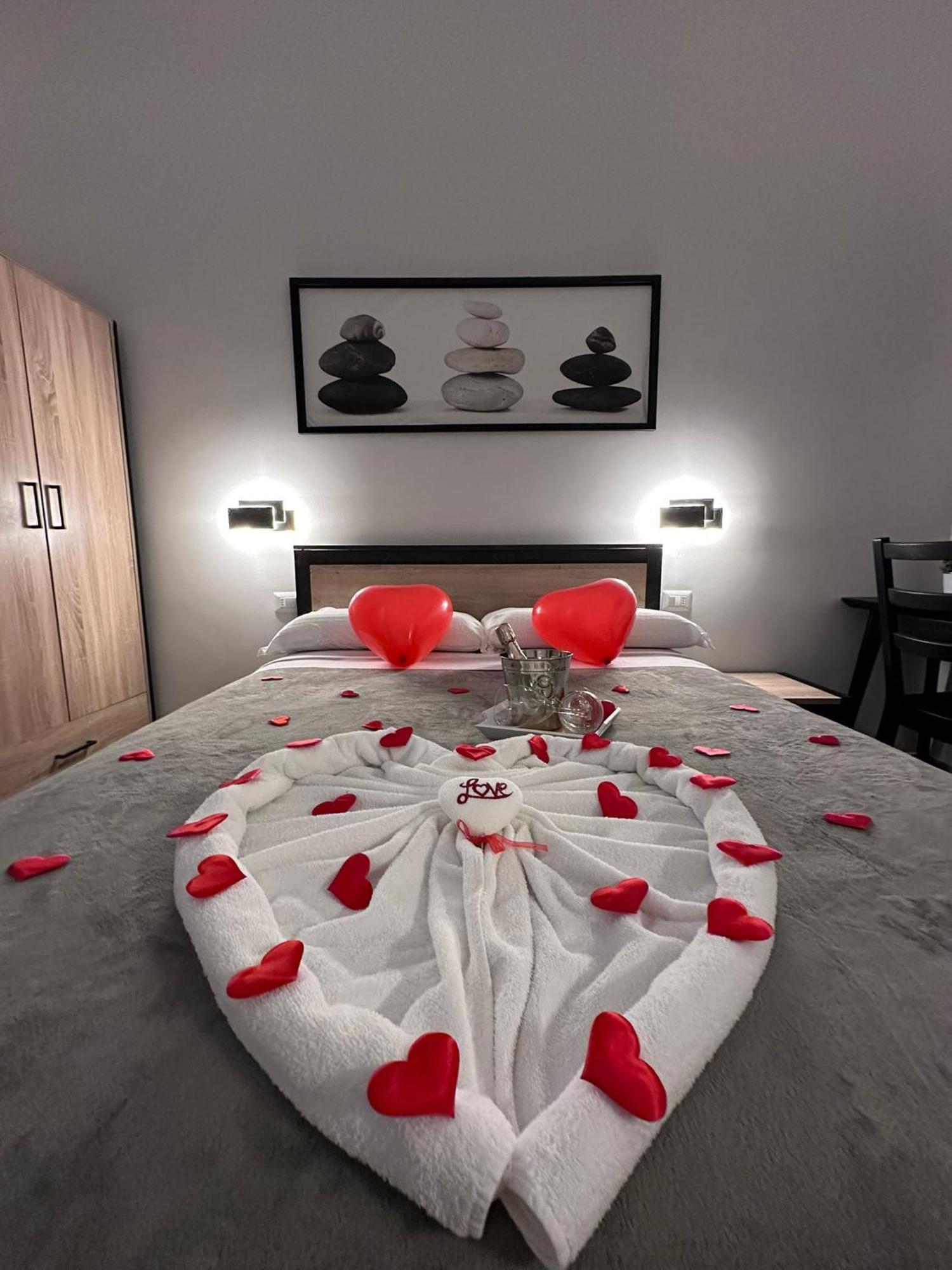 Gasthof Roma Guesthouse Affittacamere Centro Citta' Softrooms-Metro' A 1 Metro